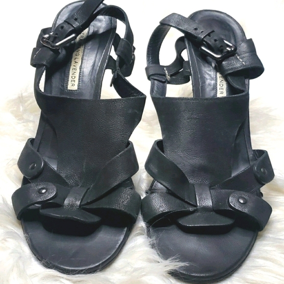 Vera Wang Lavender Label Heeled Black Leather 9 - Picture 10 of 11